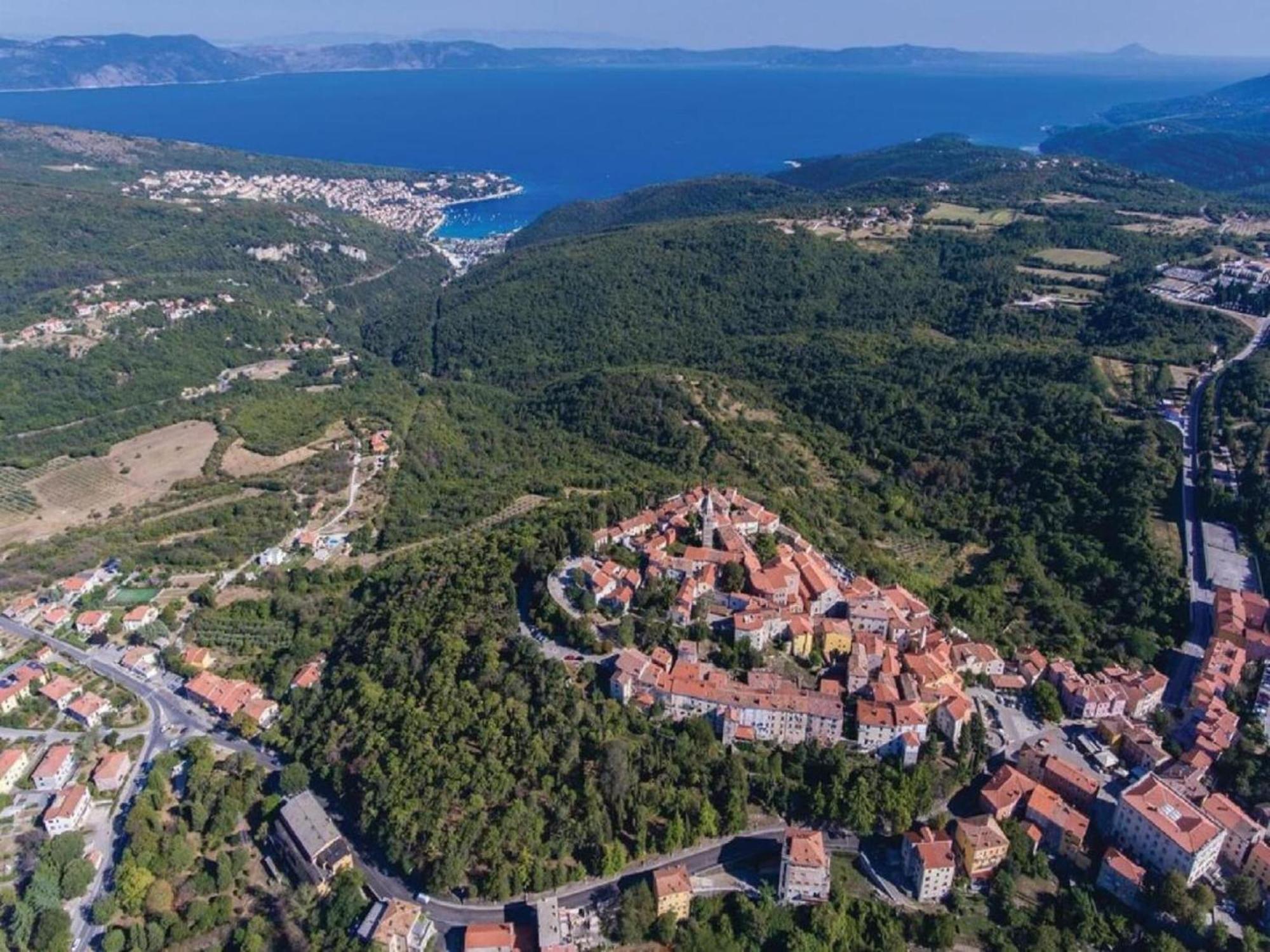 Tranquil Holiday Home In Labin With Private Swimming Pool Buitenkant foto